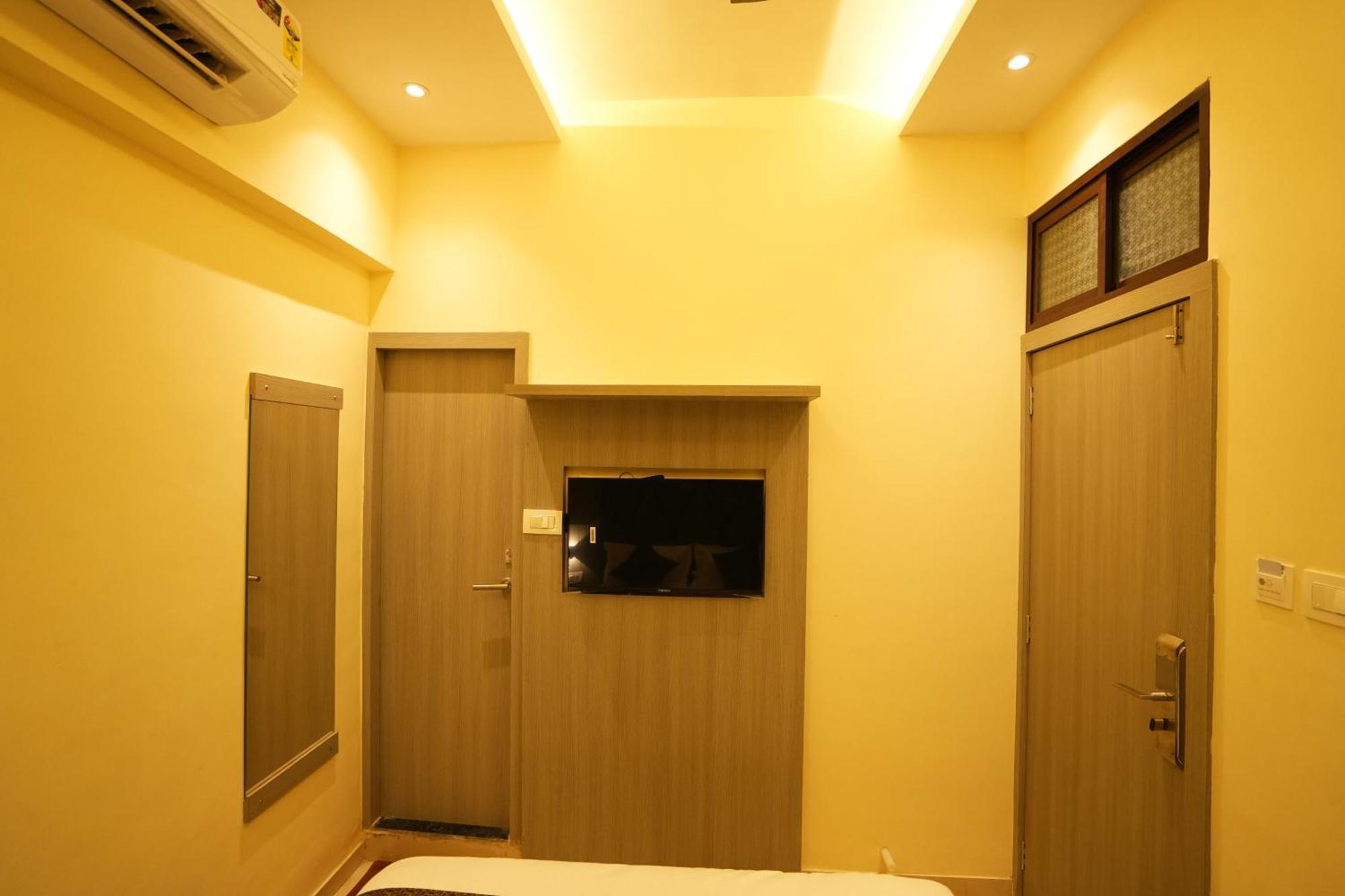 מומביי Hotel Boston מראה חיצוני תמונה