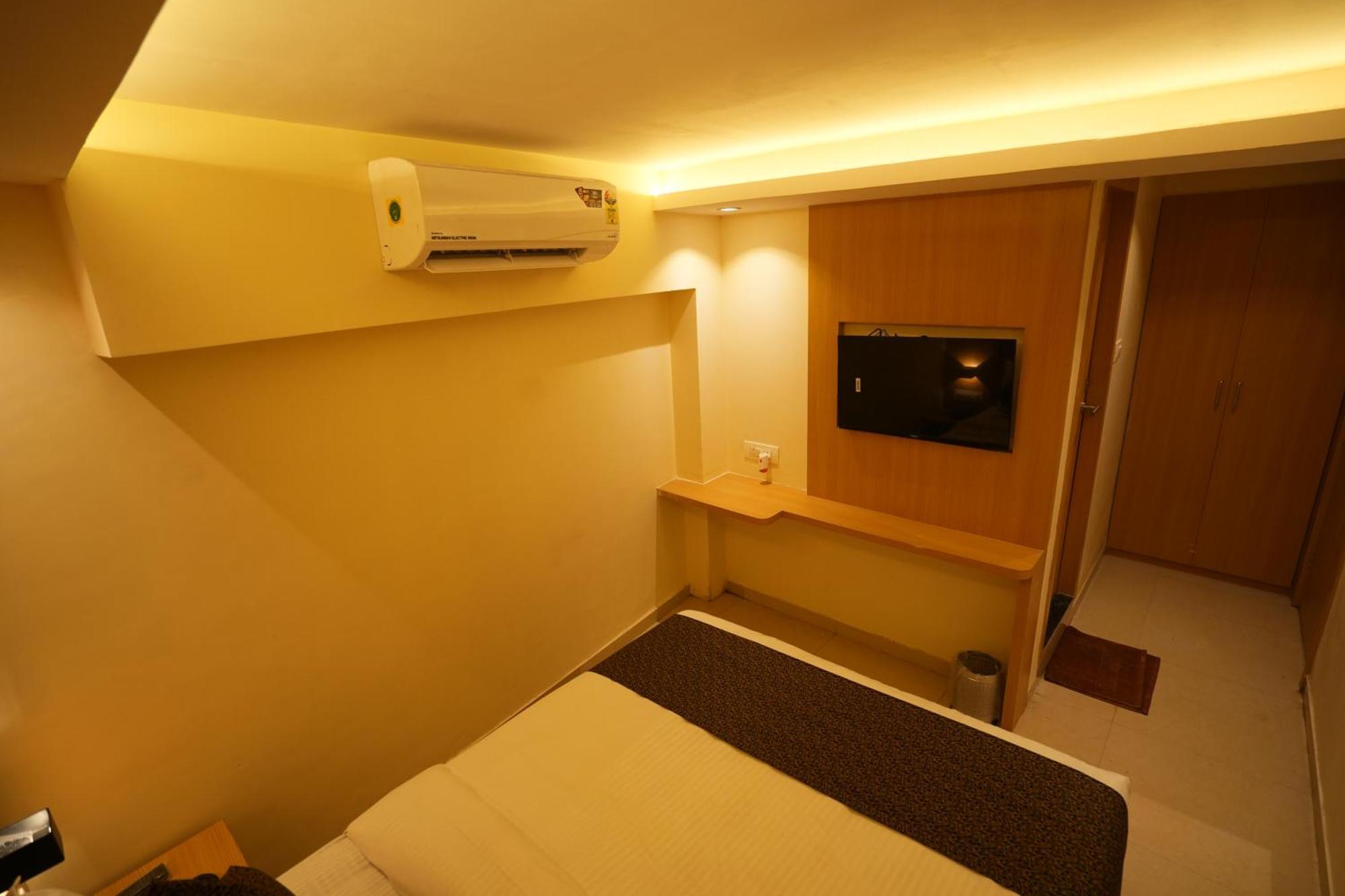 מומביי Hotel Boston מראה חיצוני תמונה