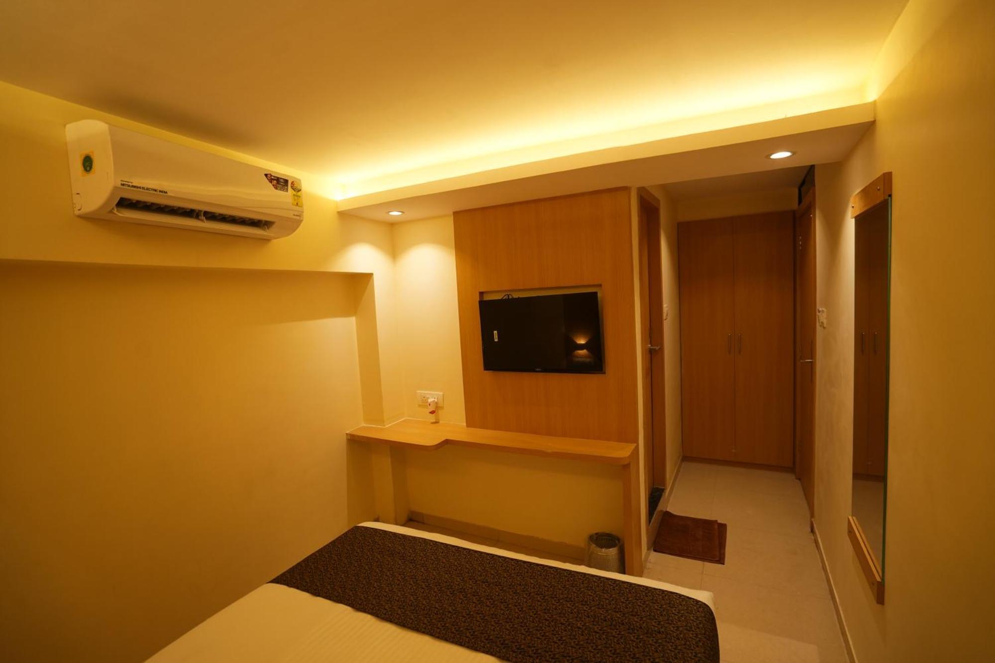 מומביי Hotel Boston מראה חיצוני תמונה
