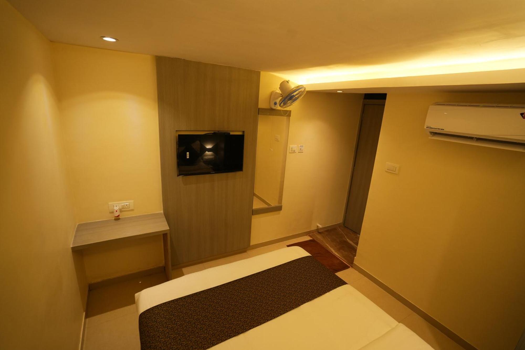 מומביי Hotel Boston מראה חיצוני תמונה